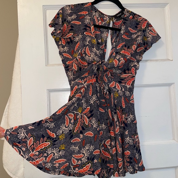 aakaa tie in front romper size Small - Picture 1 of 5